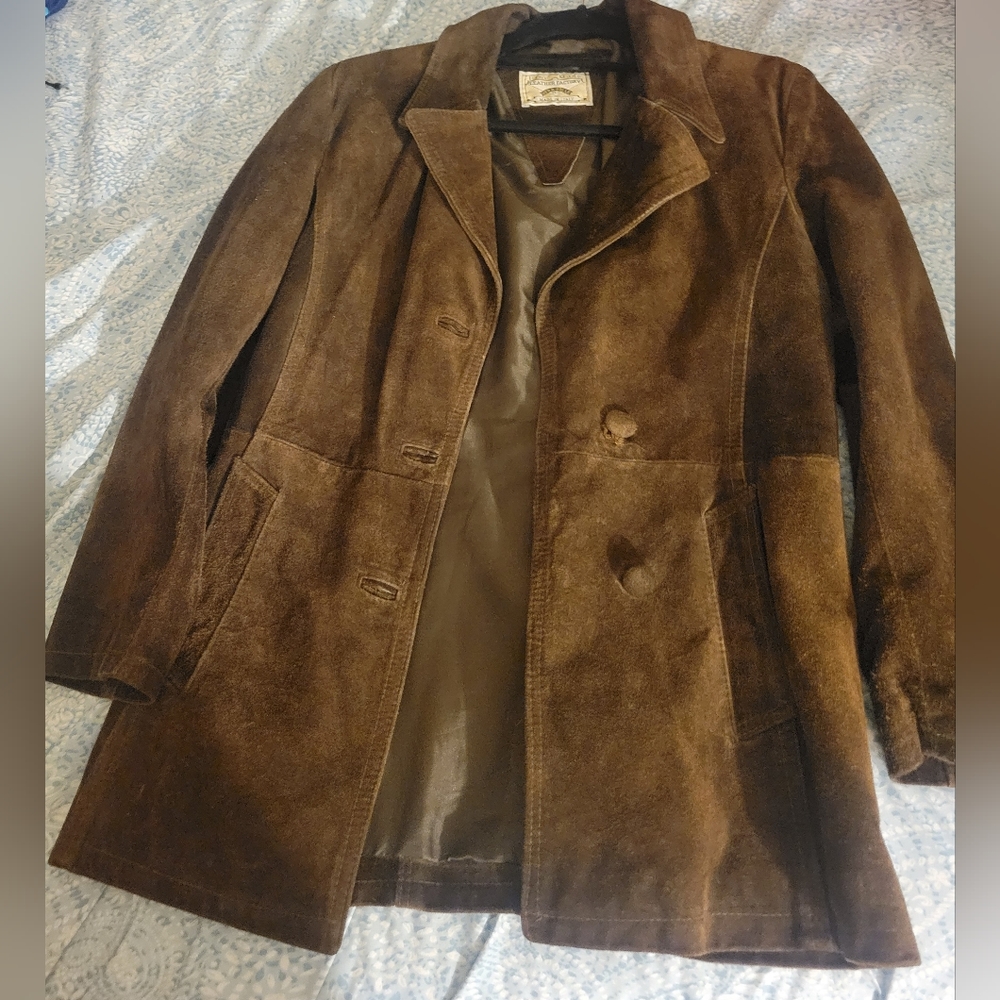 Genuine brown leather women's coat from Italy with pockets size medium